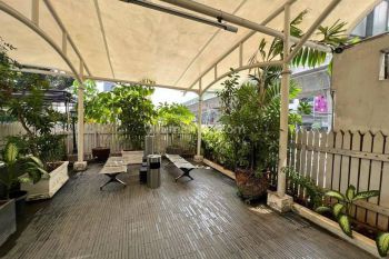 Selling 8 Floor Building In Wolter Monginsidi 98 Billion