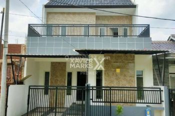 Rumah Baru Modern Minimalis dengan Rooftop Swimming Pool di Pandanwangi, Sulfat,