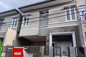 Toplah Rumah 2 Lantai Jalan Kalijati Antapani Bandung 42M14