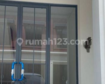 Ruko di Madison Grande, Gading Serpong 90 m²