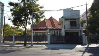 Rumah SHM di Diponegoro, Surabaya