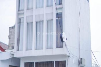 Ruko 3 Lantai Pinggir Jalan Raya Kelapa Dua Cimanggis Depok