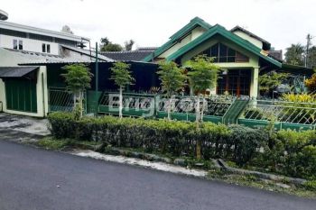 RUMAH HOOK LUAS FULL FURNISHED DEKAT EXIT TOL SAWOJAJAR