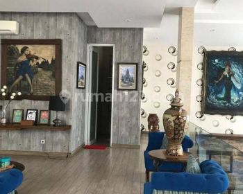 Di jual rumah pik lt 710 lb 900 jalan lebar rapi siap huni