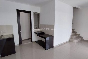 Rumah 2 Lantai Siap Huni di Pik 2