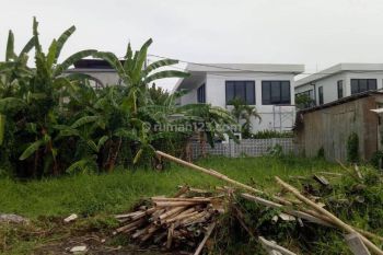 Tanah:950 M2(9,5 are ) super langka siap Bangun Di kayu tulang Canggu Bali