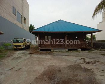 Kavling Pantai Mutiara Luas 648 M2 Ada Rumah Kayu Dan Dermaga