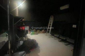 DISEWAKAN RUANG USAHA COCOK UNTUK MINI CAFE ATAU BARBER DAERAH KARAPITAN BANDUNG