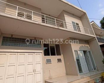 Disewakan Rumah Cantik Area Pondok Indah