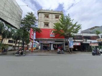 Ruko 5 lantai lokasi strategis tengah kota