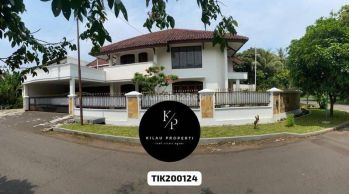 Rumah 2 Lantai Bagus Unfurnished SHM di Bukit Permai Cibubur