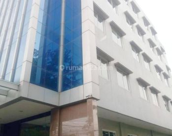 Gedung Kantor Strategis Di Raden Saleh