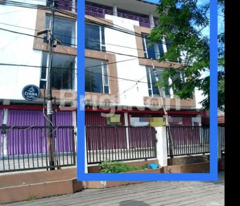 BALIKPAPAN,  RUKO 3 PINTU TENGAH KOTA (LC 416)