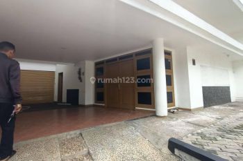 Rumah Disewakan Tebet