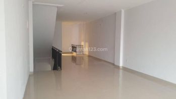 Ruko Golf Island, Pantai Indah Kapuk. Ruko Siap Pakai !!