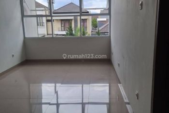 Rumah Bagus Singgasana Pradana