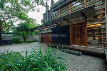 DIJUAL/ DISEWAKAN Rumah Bagus Furnished di Taman Golf, Lippo Karawaci