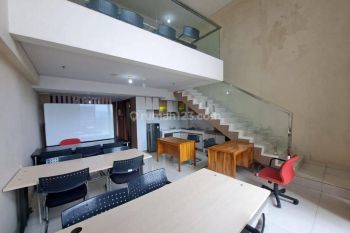 Sewa Kantor Furnish 132 M2 di Soho Pancoran, Murah, Nego, Strategis