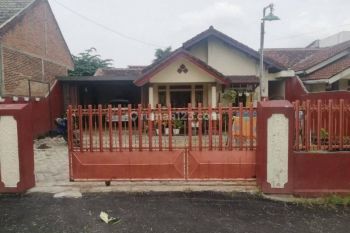 Rumah di Jl. P. Tirtayasa SHM Bagus Selatan