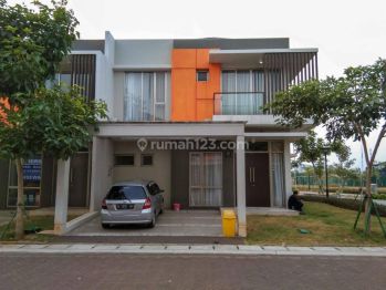 Rumah mewah 3 menit pusat kuliner 3 lt model Eropa Cempaka putih
