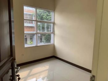 Rumah 4 Lantai Bantar Jati Bogor Murah Cocok Kosan / Kantor/ Gudang D6