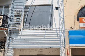 RUKO KONDISI BAGUS INCLUDE AC HADAP 0 JALAN VILLA BUKIT MAS