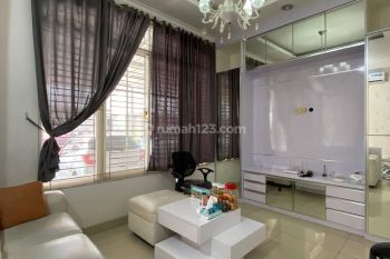 Rumah Di Green Lake City, Uk. 6x15, Shm, Hadap Selatan, 2.1m Nego