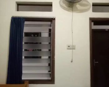 Rent Rumah Kosan: Kos murah setiabudi
