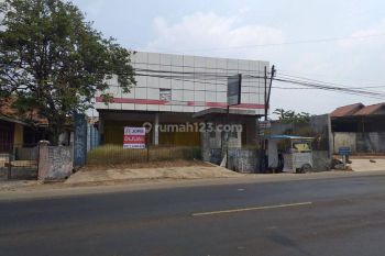 MURAH. Gedung Ex Dealer Motor.