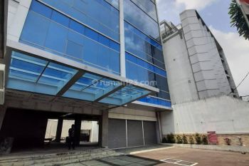 Gedung Baru Lokasi Sangat Strategis di Tebet Jakarta Selatan