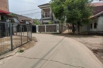 Rumah Bagus Posisi Hoek Dekat Tol Jatiwarna Bekasi