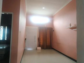 DIJUAL RUMAH DENGAN TANAH 102 METER2. SEGERA!!