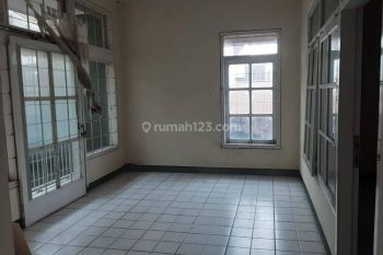 Rumah di Gunung Batu Pasteur Bandung