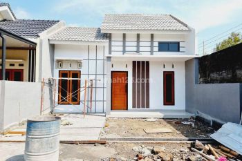 Rumah Cantik 1,5 Lantai Mezanine Gedongan Colomadu