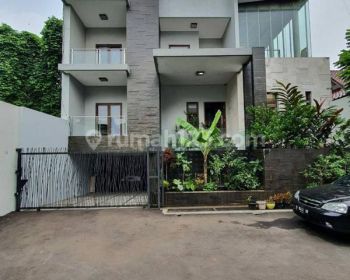 Rumah Mewah Private Pool Dalam Komplek di Permata Hijau Ii