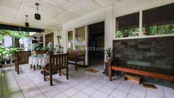 Dijual Rumah Tua Untuk Usaha Senopati Raya Jakarta Selatan