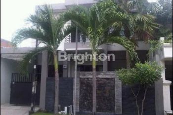 Rumah lokasi strategis semi furnished di SDPS