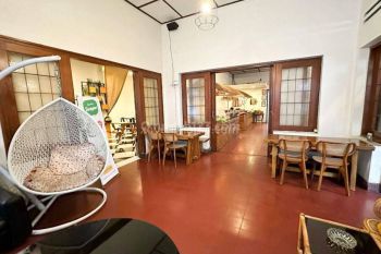 Dijual Hotel dan Cafe di Sayap Riau Pusat Kota Bandung