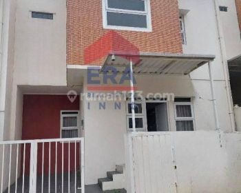 Dijual rumah baru di Komplek bumi sariwangi 1 bandung barat