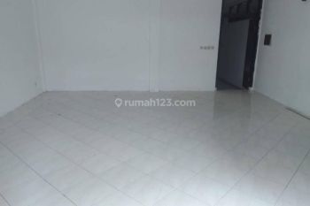 Ruang Usaha Dijual Lokasi Strategis di Cibadak