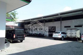 Ruang Usaha di Jenderal Sudirman, Semarang Si 3423s