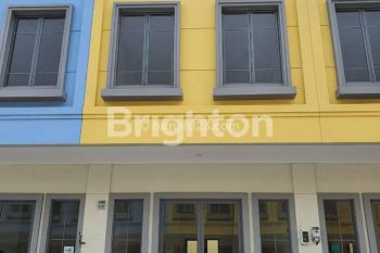 Ruko Maggiore Grande, Strategis di Gading Serpong