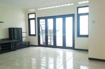 For Sale.. Hunian Rapi Serba Terawat Kota Baru Parahyangan, Bdg