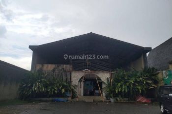 Disewakan Ruang Usaha Luas Ex Resto di Mainroad Lembang