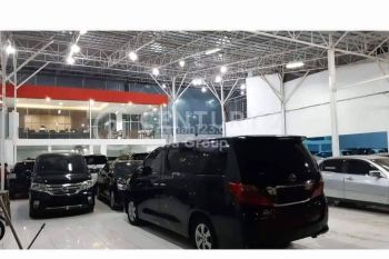 Bangunan Bekas Showroom Mobil Di Jurumudi Baru Tangerang