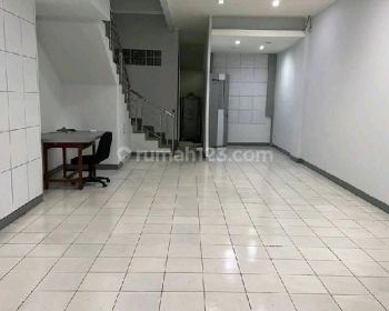 Disewakan Ruko 3lt di Mainroad Pasirkoja, Kopo, Astana Anyar