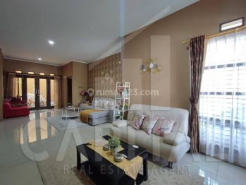 Jual Cepat Rumah Nyaman di Setra Regency Dekat Setraduta, Bandung