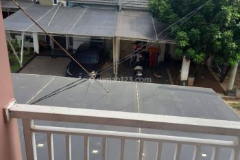 Rumah 2 lantai di Bintaro SHM