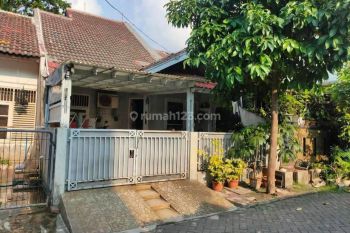 Rumah siap huni di duren villa Ciledug