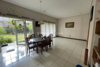 Dijual Rumah Cantik Kota Baru Parahyangan Bandung